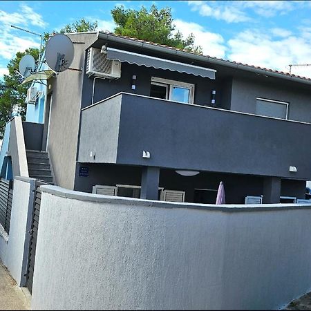 Apartman Karla Jadrija Bagian luar foto