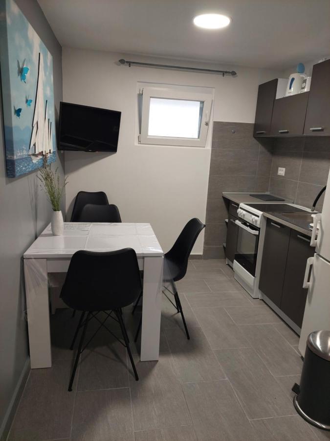 Apartman Karla Jadrija Bagian luar foto