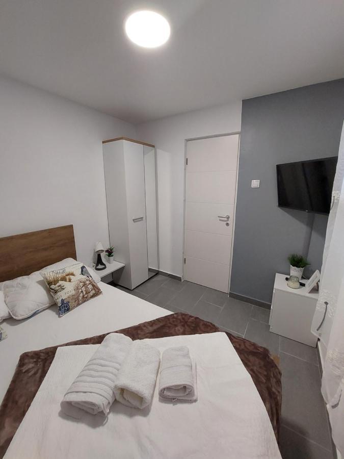 Apartman Karla Jadrija Bagian luar foto